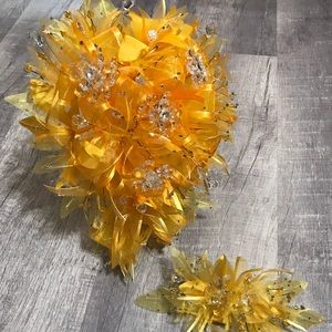 Quinceanera Yellow Bouquet with Crystal’s